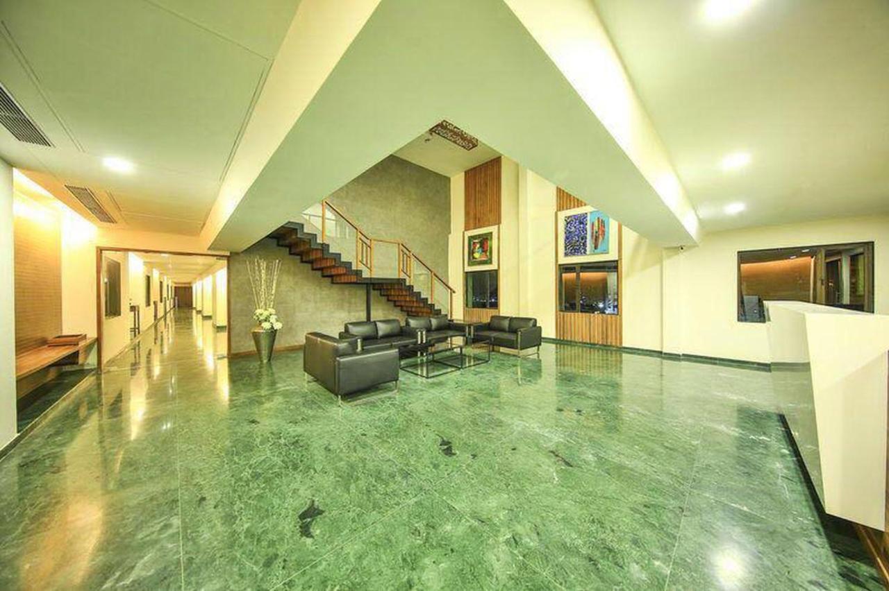 Fabhotel Flora Vastral アーメダバード エクステリア 写真