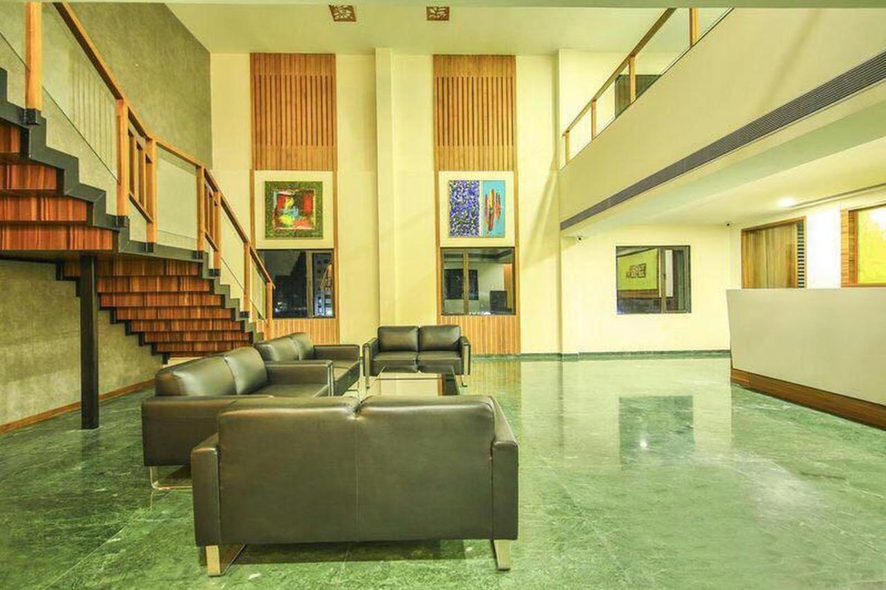 Fabhotel Flora Vastral アーメダバード エクステリア 写真
