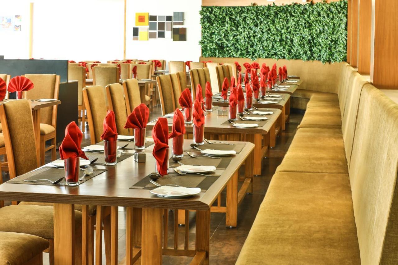 Fabhotel Flora Vastral アーメダバード エクステリア 写真