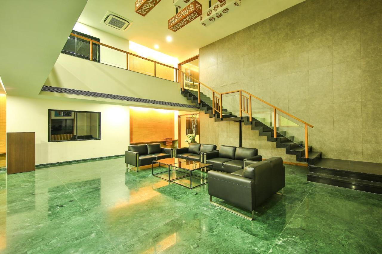 Fabhotel Flora Vastral アーメダバード エクステリア 写真
