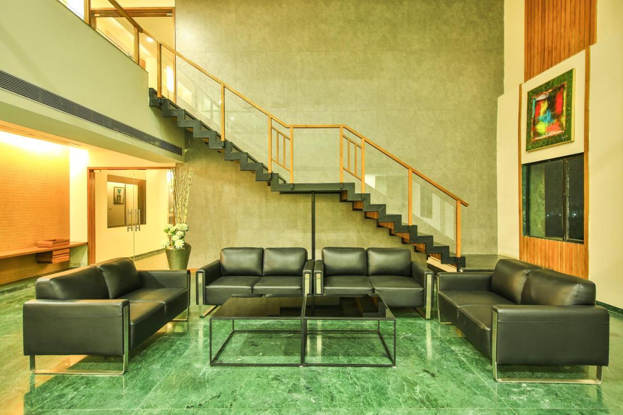 Fabhotel Flora Vastral アーメダバード エクステリア 写真