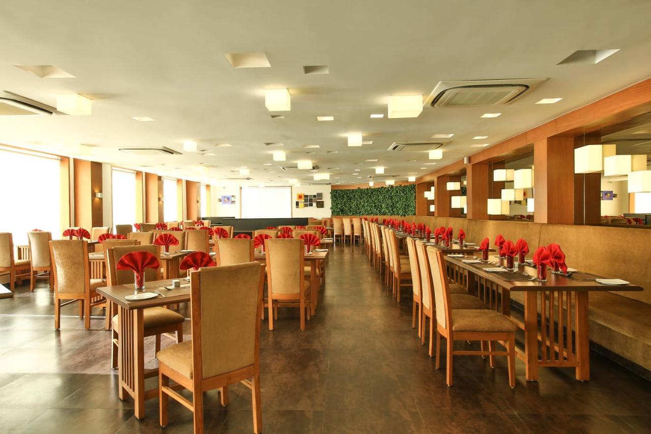 Fabhotel Flora Vastral アーメダバード エクステリア 写真