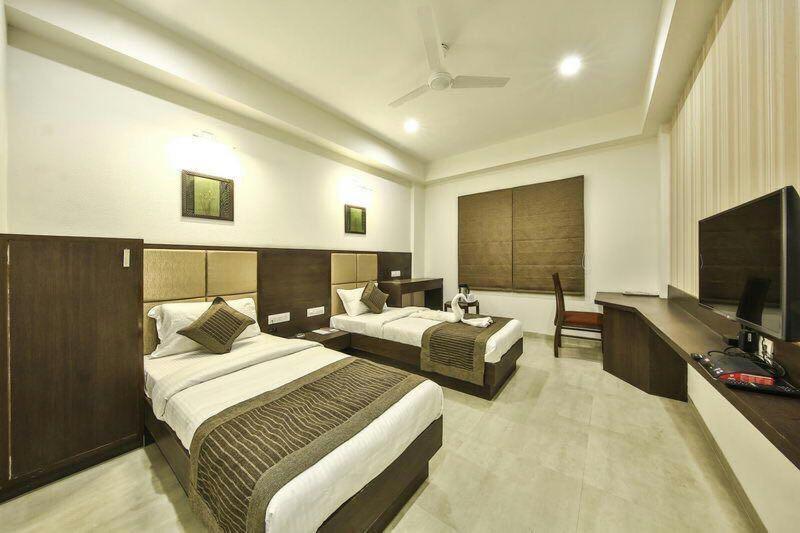 Fabhotel Flora Vastral アーメダバード エクステリア 写真