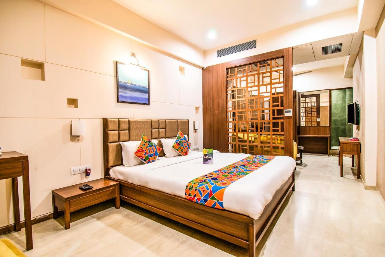 Fabhotel Flora Vastral アーメダバード エクステリア 写真